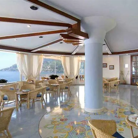 Apartmanhotel Due Torri 4*