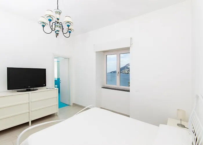 Due Torri Aparthotel 4*