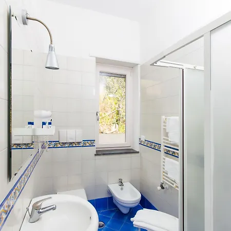 Due Torri مايوري