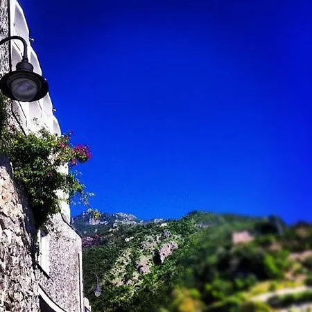 شقة فندقية Due Torri مايوري