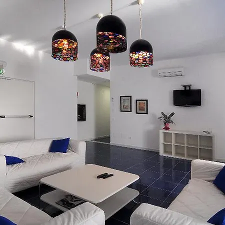 Due Torri مايوري