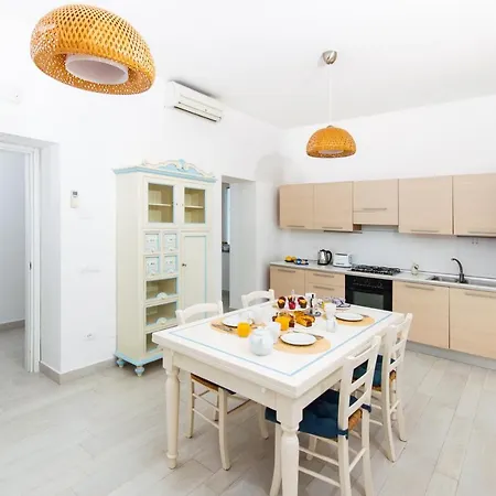 Due Torri 4* مايوري